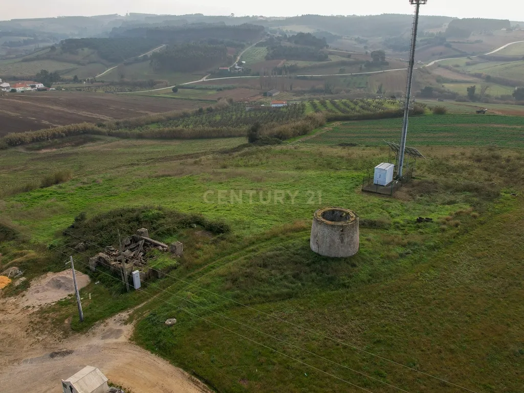 **EXCELENTE OPORTUNIDADE DE INVESTIMENTO NA LOURINHÃ** - Image 11