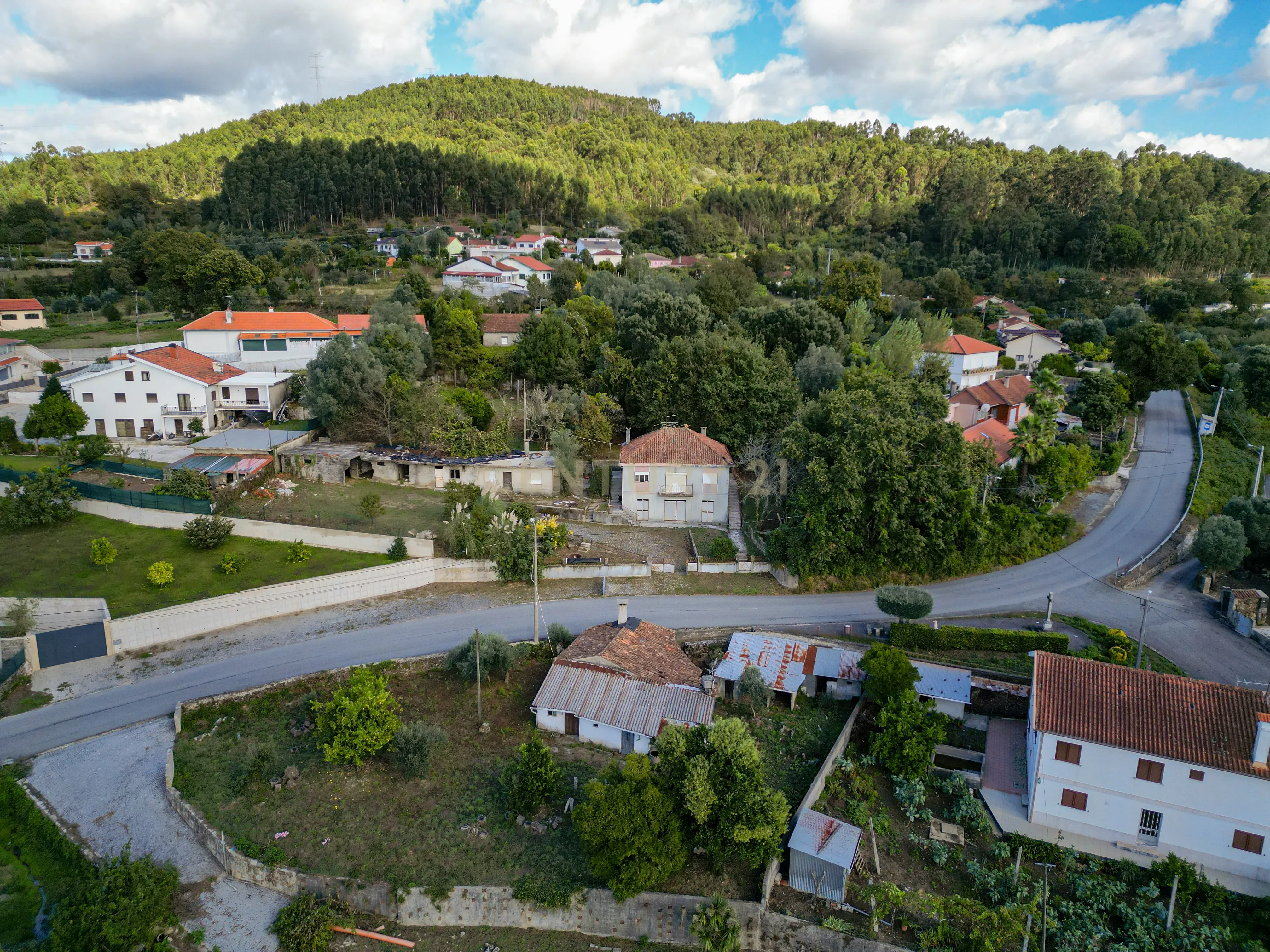 Moradia em Vila Verde/ Braga com 1461 m2 de Terreno e Agua de Poço.. - Image 16