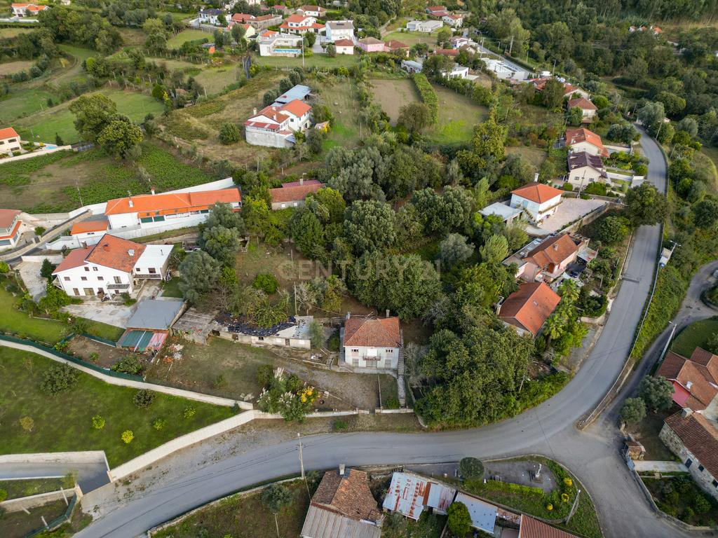 Moradia em Vila Verde/ Braga com 1461 m2 de Terreno e Agua de Poço.. - Image 9