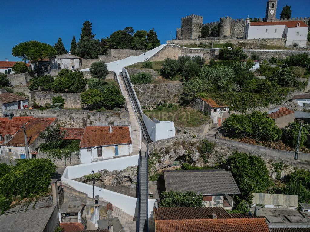 Casa para Recuperar em Montemor o Velho - 4 Quartos, 166m² - Image 10