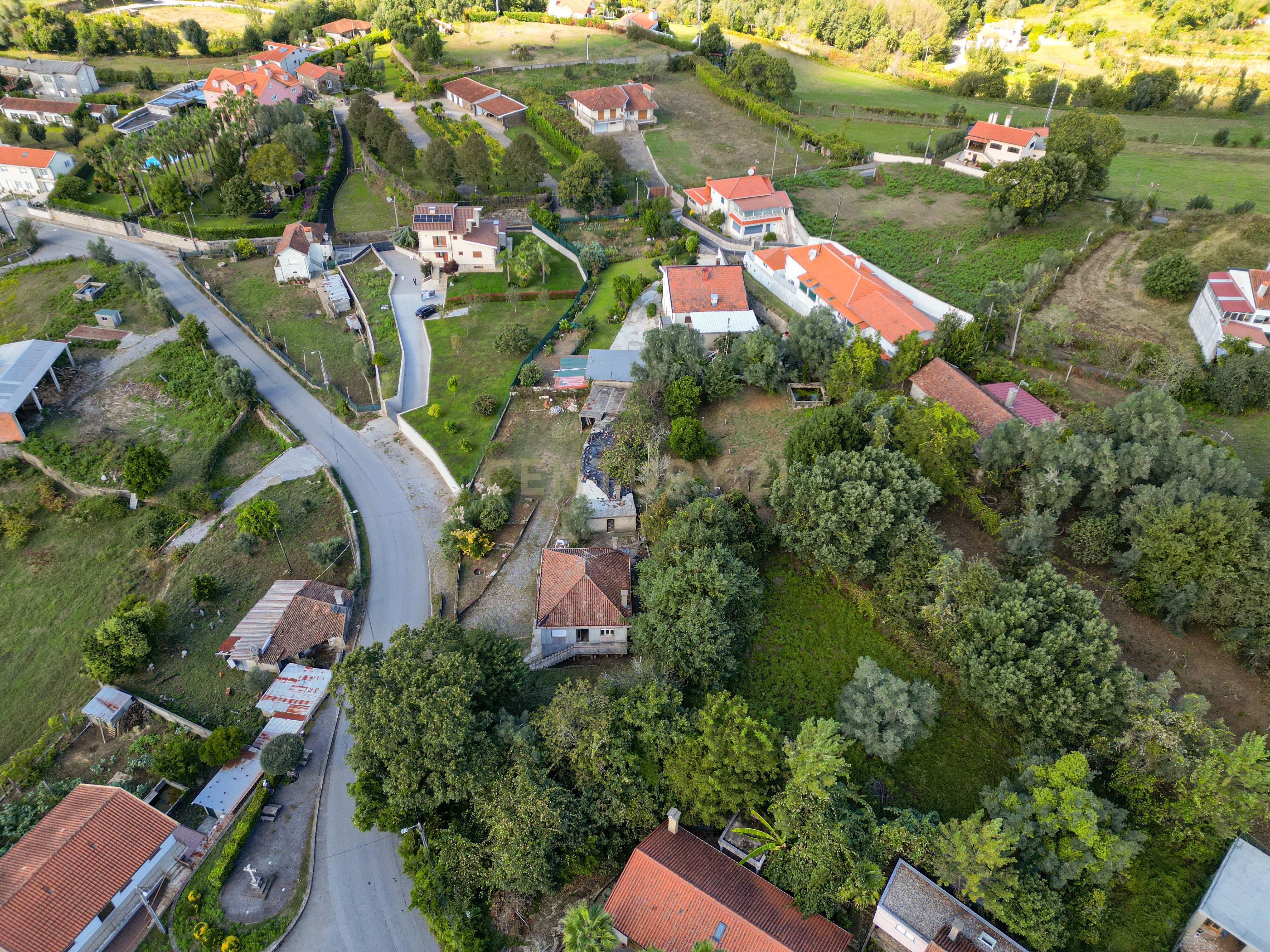 Moradia em Vila Verde/ Braga com 1461 m2 de Terreno e Agua de Poço.. - Image 33