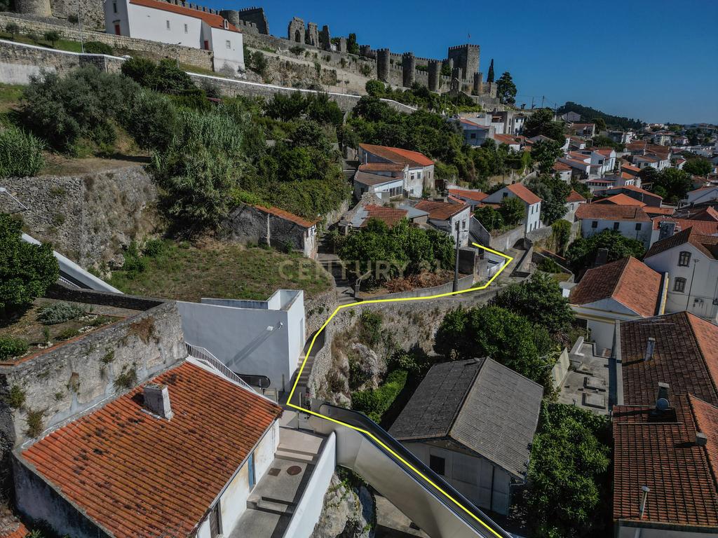 Casa para Recuperar em Montemor o Velho - 4 Quartos, 166m² - Image 12