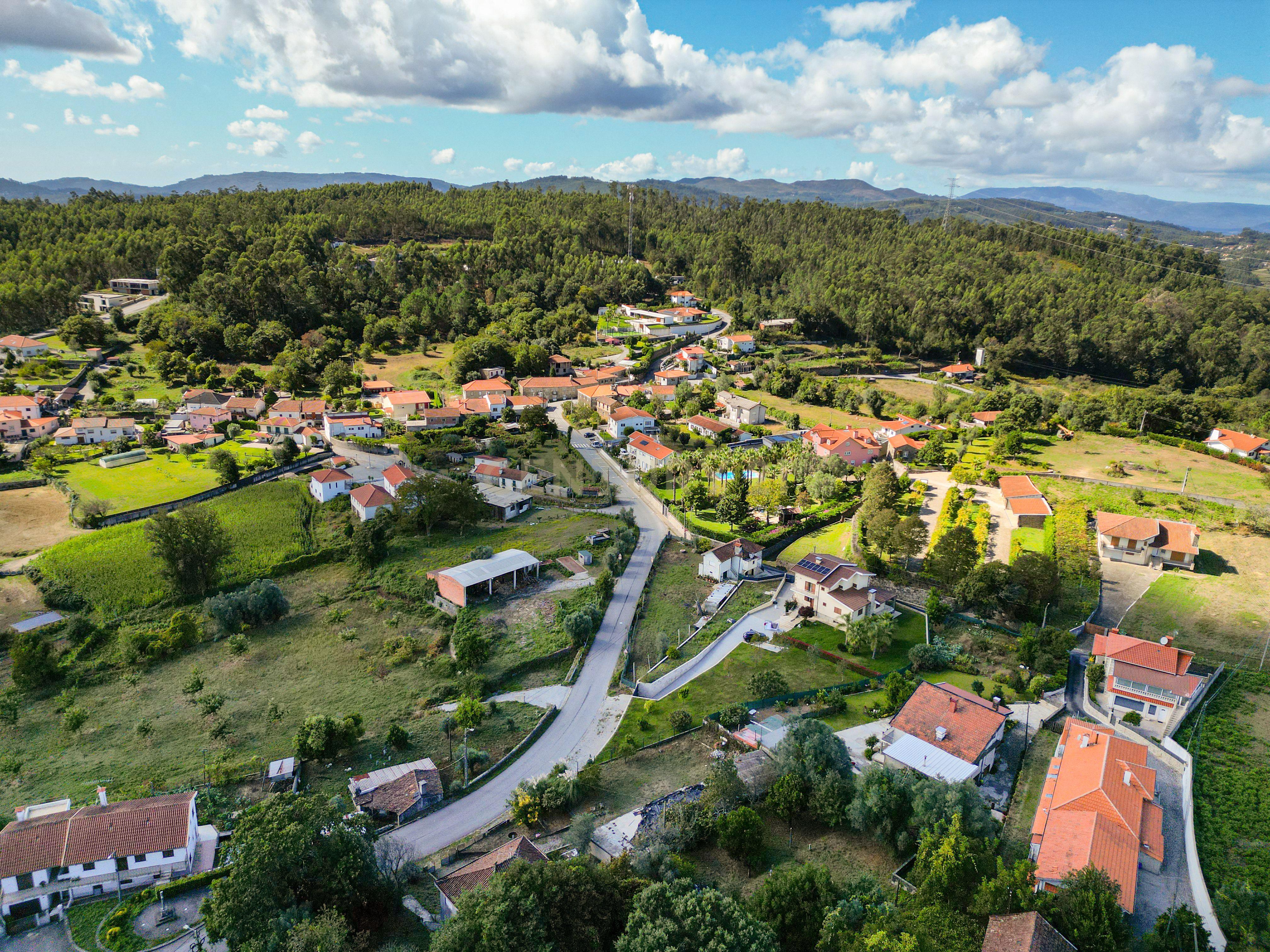 Moradia em Vila Verde/ Braga com 1461 m2 de Terreno e Agua de Poço.. - Image 28