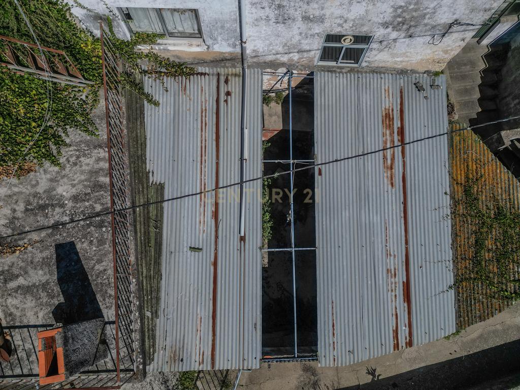 Casa para Recuperar em Montemor o Velho - 4 Quartos, 166m² - Image 18