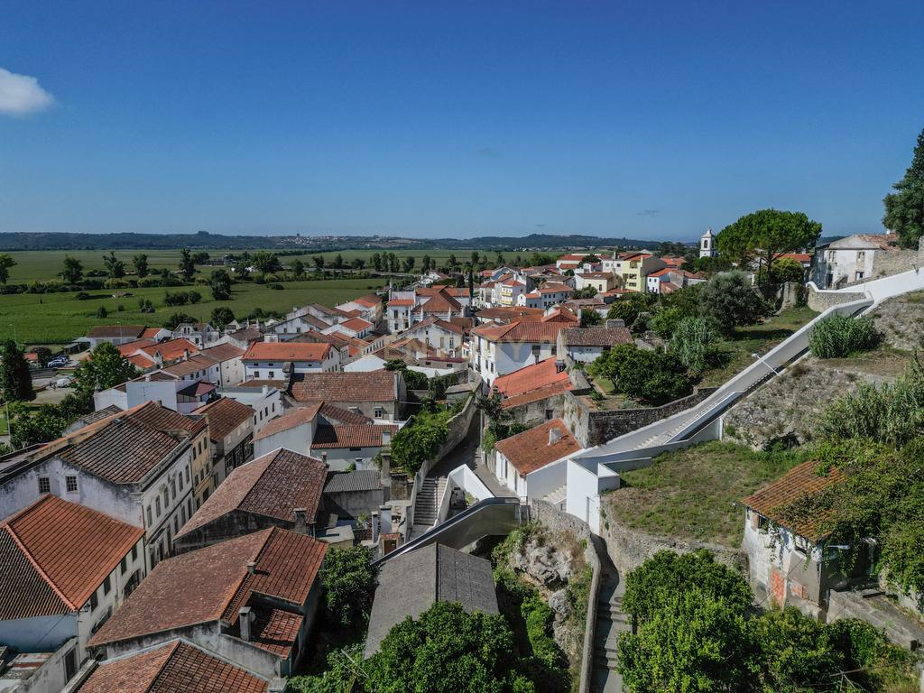 Casa para Recuperar em Montemor o Velho - 4 Quartos, 166m² - Image 23