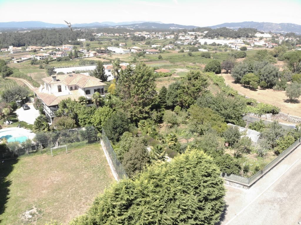 Moradia espectacular T8 em Forjães com 782 m2 constrúido e 4560 m2 de terreno - Image 47