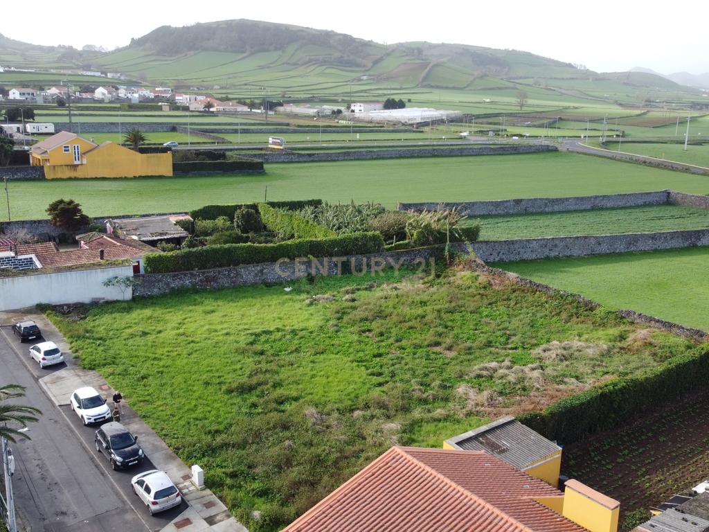 Terreno na cidade da Ribeira Grande - Image 2