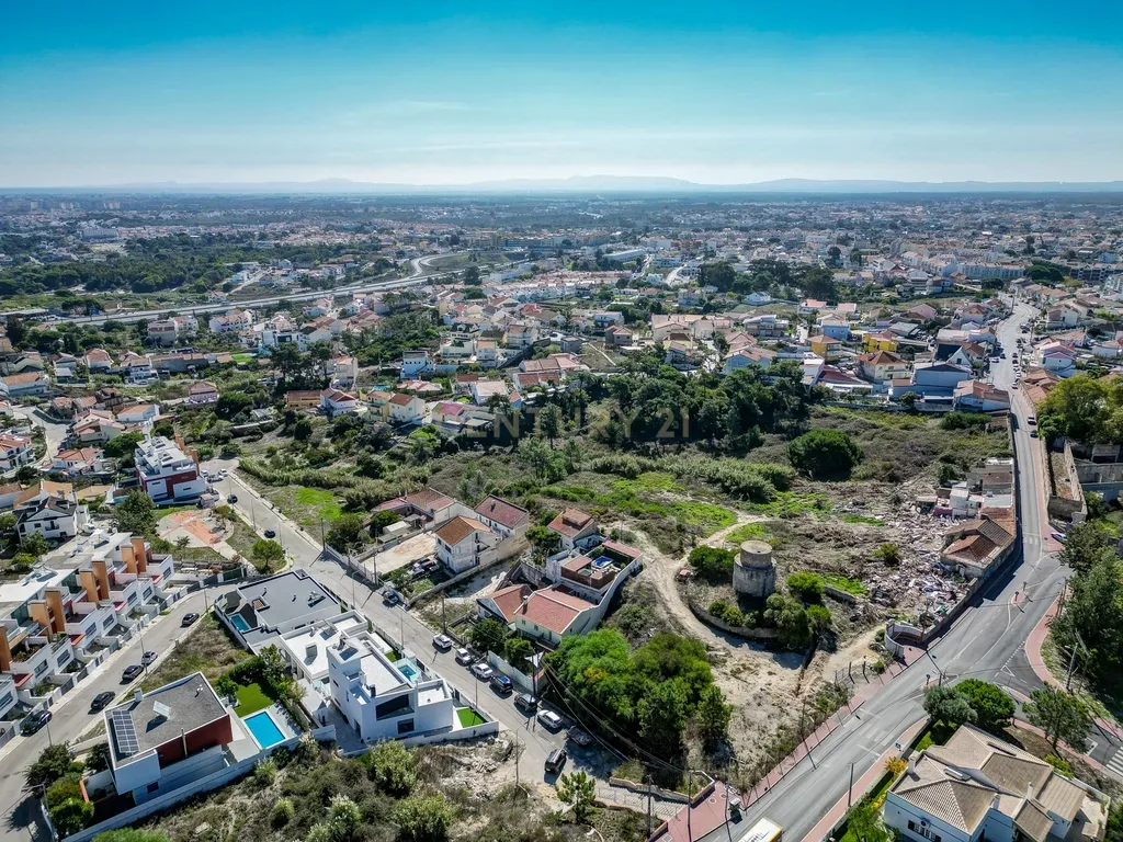 Propriedade urbana 21.116m2, 1.320m2 de construção, a 3km das praias da Costa - Image 4