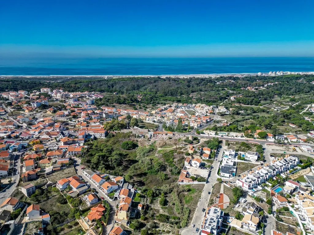 Propriedade urbana 21.116m2, 1.320m2 de construção, a 3km das praias da Costa - Image 3