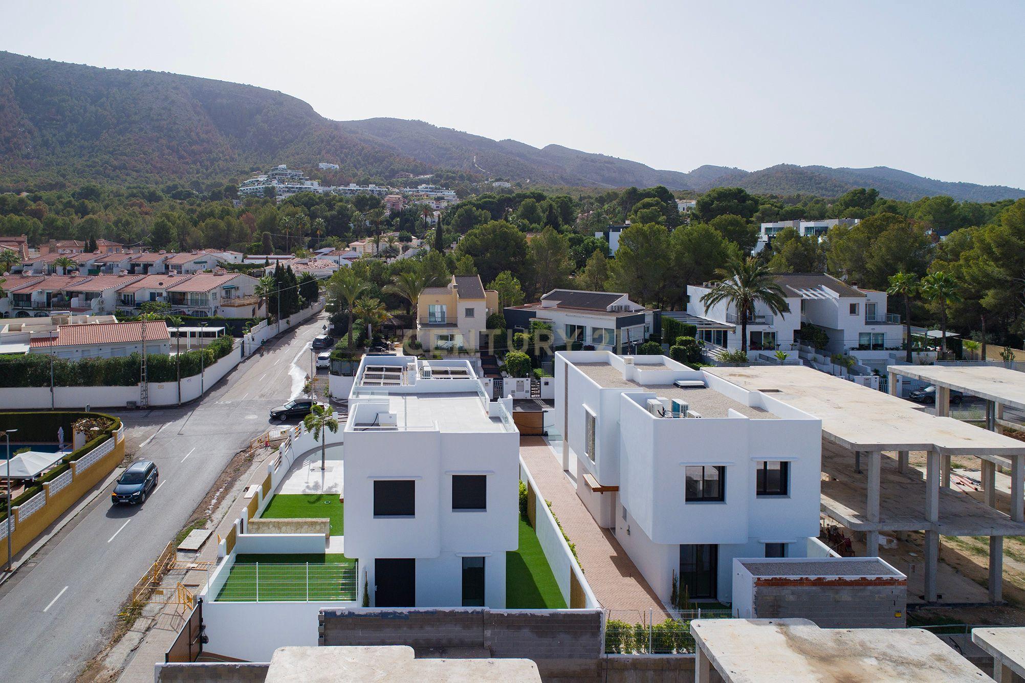 Descubra a Vida de Luxo na El Albir - Image 60