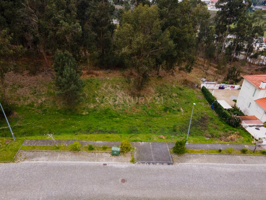LOTE PARA CONSTRUÇÃO EM VILA MEÃ, AMARANTE - Image 2