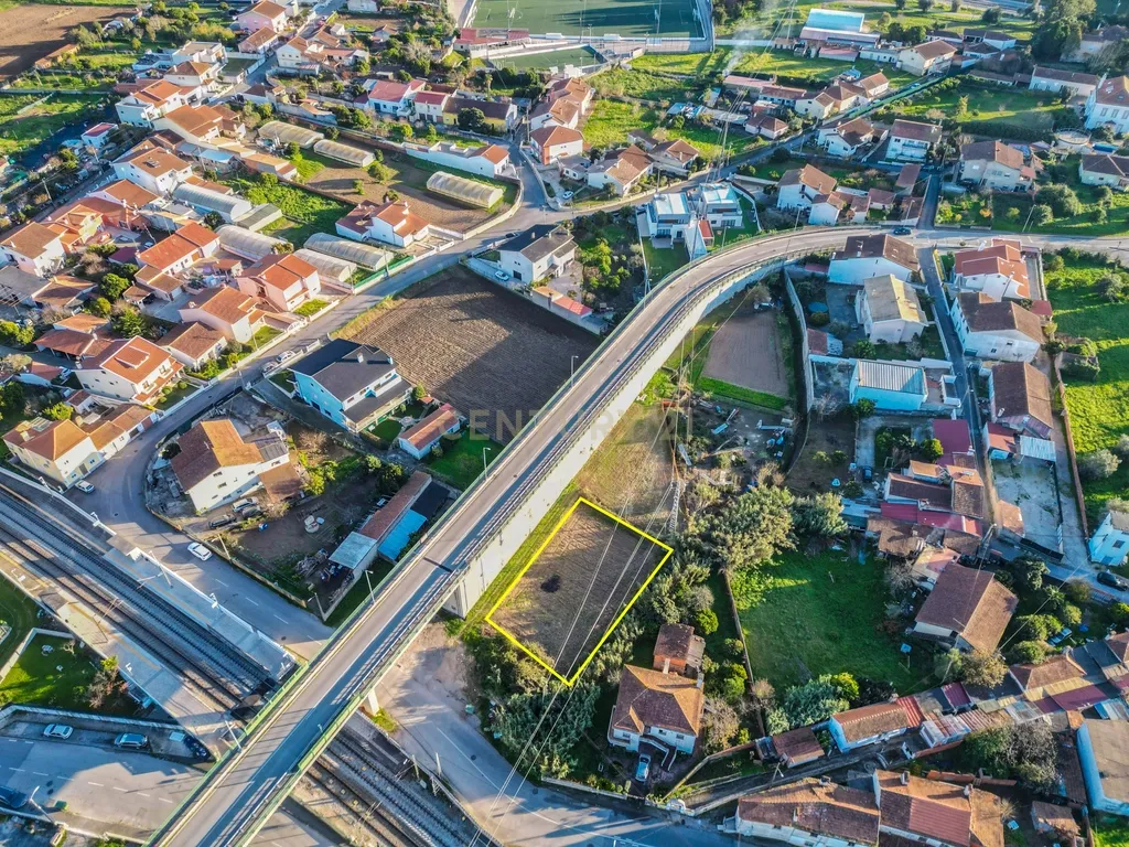 Terreno para construção com 645m2 nos Casais do campo em Coimbra - Image 3