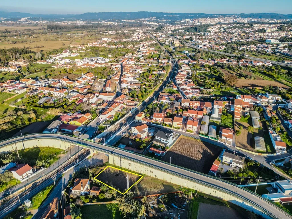 Terreno para construção com 645m2 nos Casais do campo em Coimbra - Image 5
