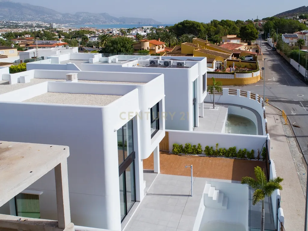 Descubra a Vida de Luxo na El Albir - Image 62
