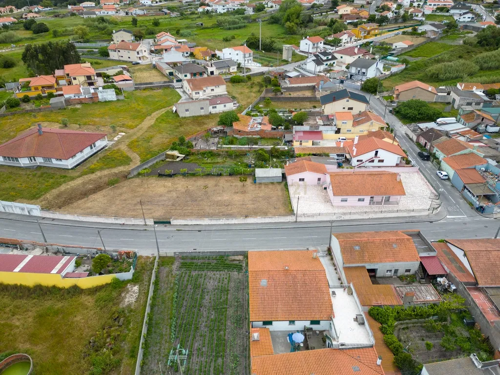 Moradia T3 Térrea Vieira de Leiria - Image 5
