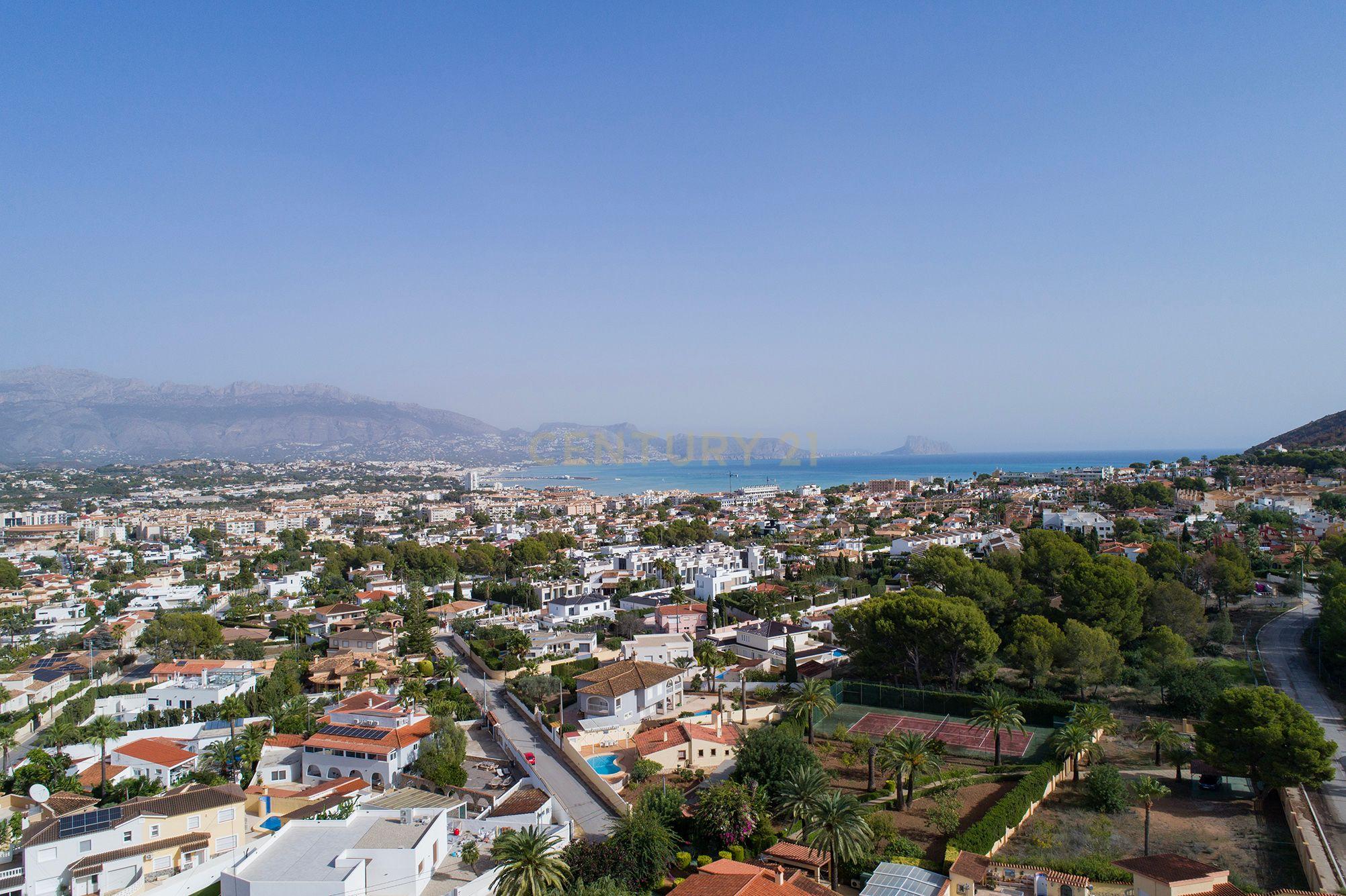 Descubra a Vida de Luxo na El Albir - Image 59