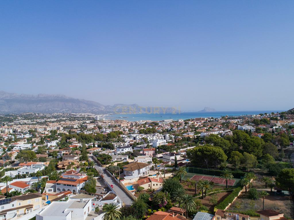 Descubra a Vida de Luxo na El Albir - Image 59
