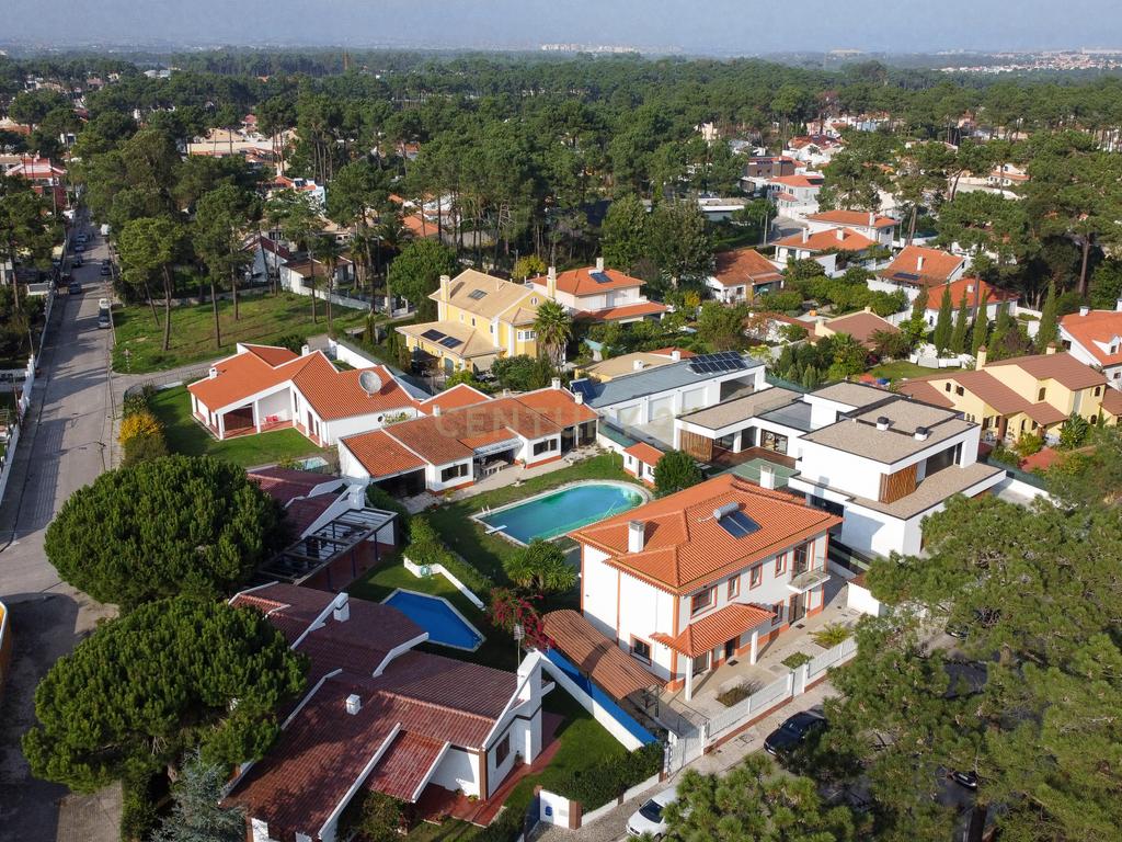 O Refúgio Perfeito no Pinhal da Verdizela – Um Ícone de Luxo, Sofisticação e Versatilidade - Image 54