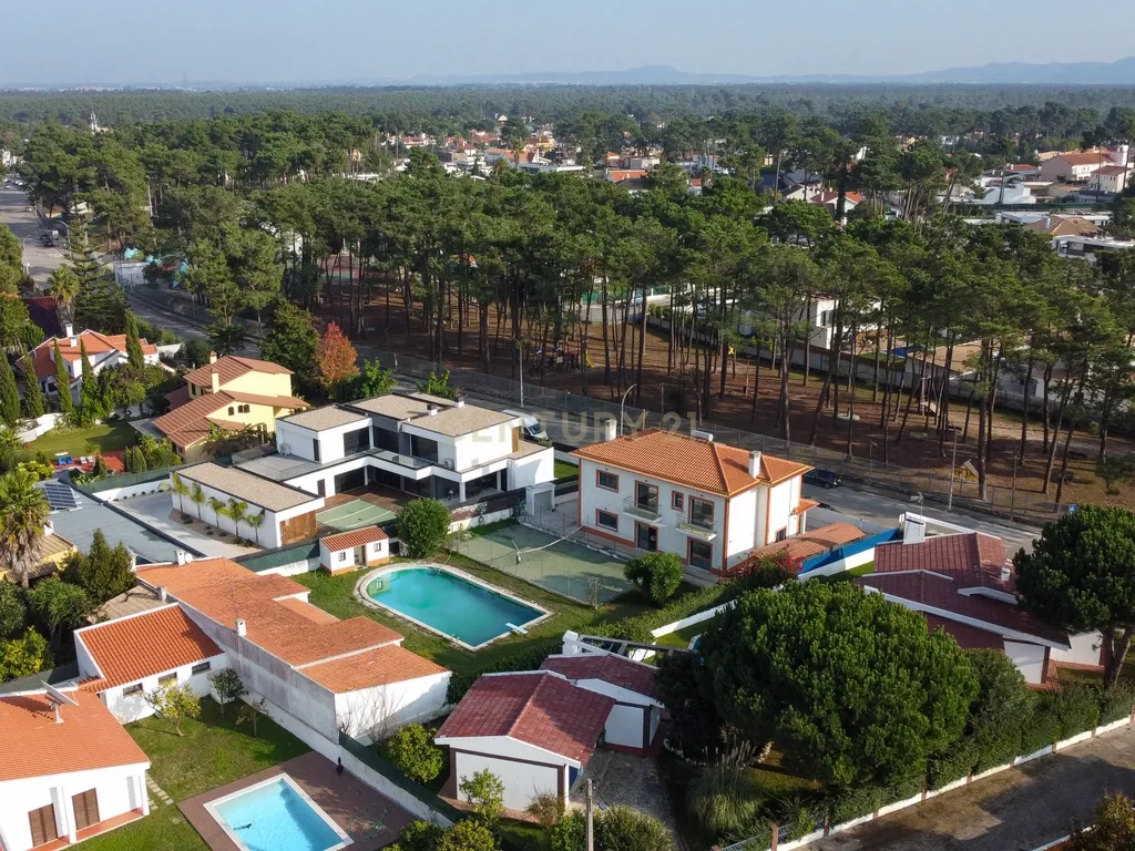 O Refúgio Perfeito no Pinhal da Verdizela – Um Ícone de Luxo, Sofisticação e Versatilidade - Image 44
