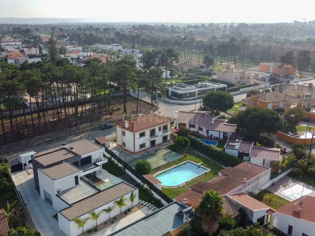 O Refúgio Perfeito no Pinhal da Verdizela – Um Ícone de Luxo, Sofisticação e Versatilidade - Image 53