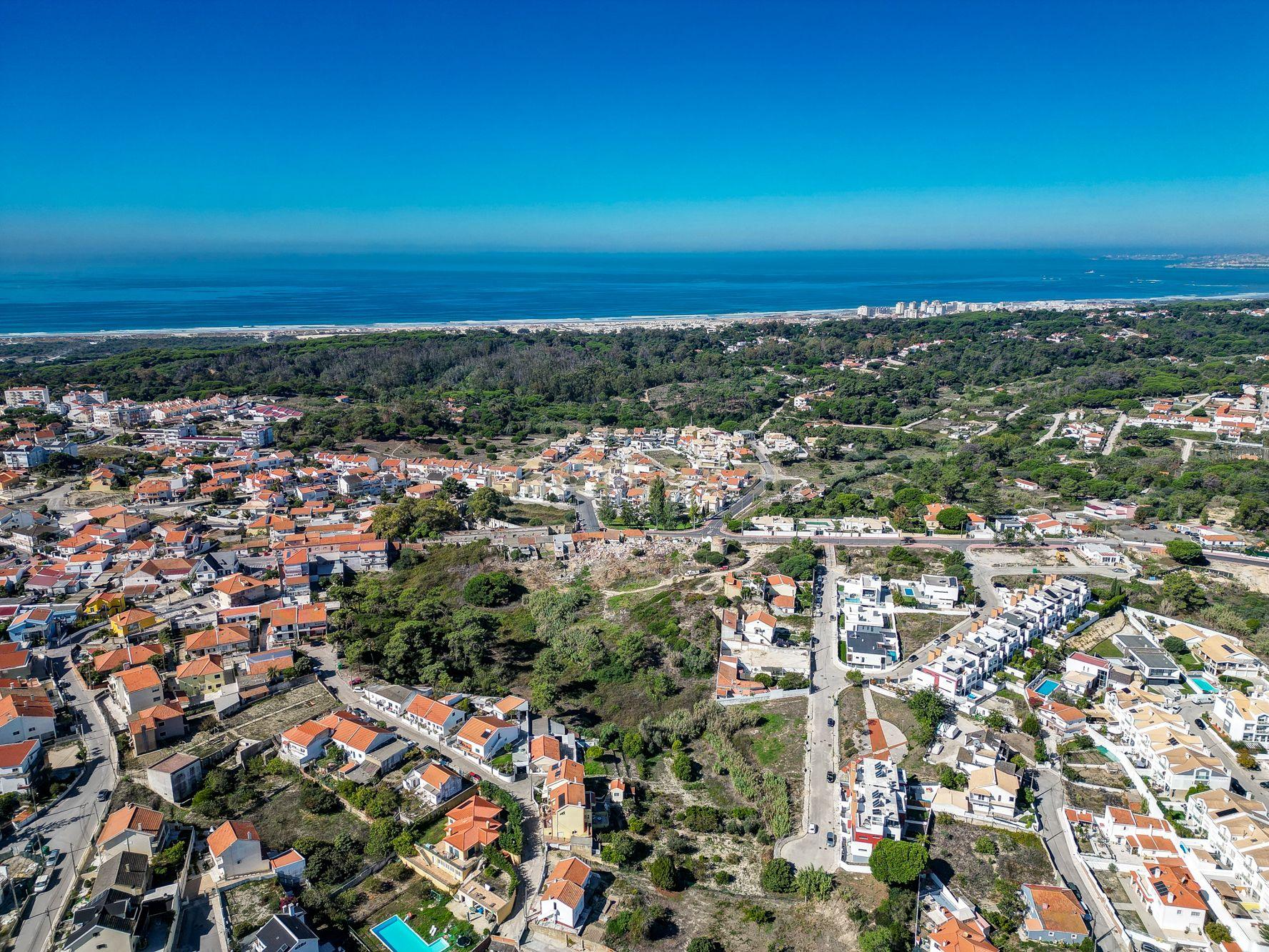 Prédio urbano 1.480m2 implantação, 2 pisos, 1.632m2 terreno, a 3km da praia - Image 15