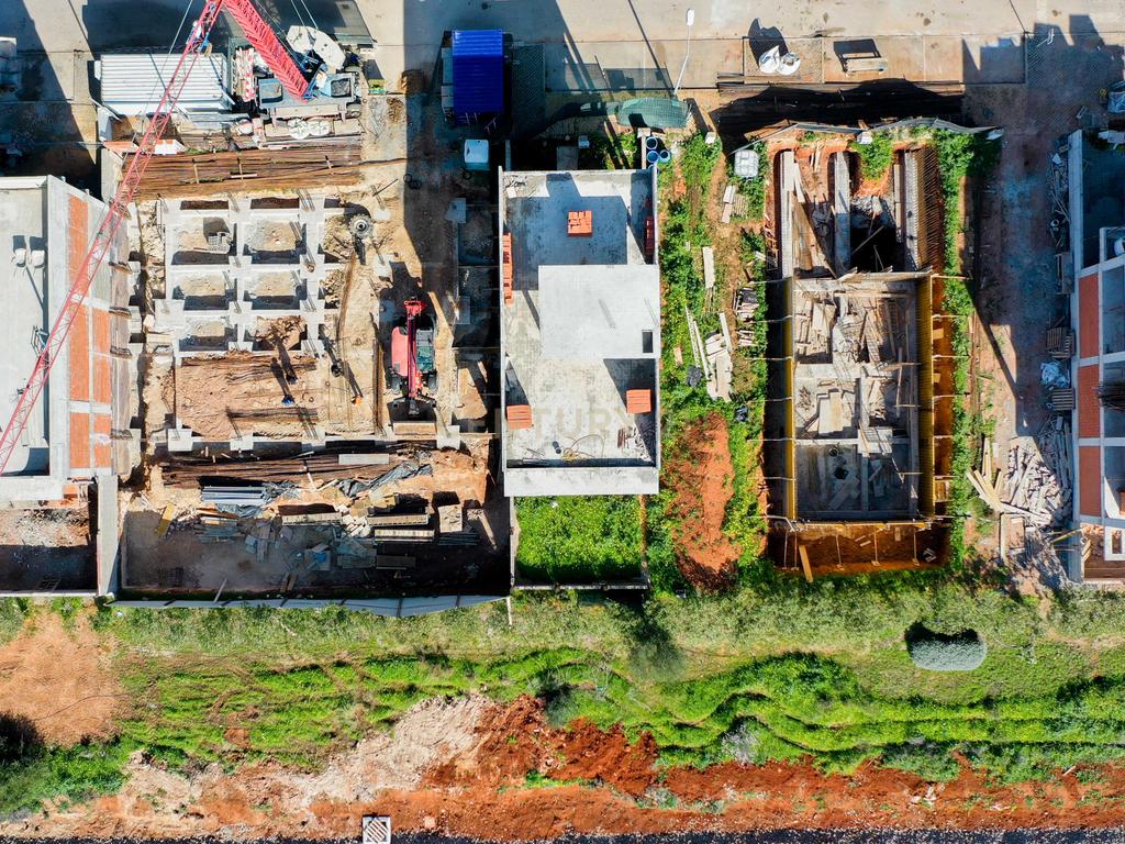 Moradia T4 com Piscina na Urbanização "Portas do Sol" em Tavira - Image 7
