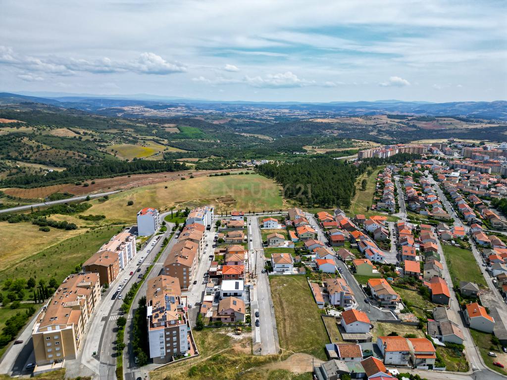 Terreno excepcional em Bragança - HABITAÇÃO PLURIFAMILIAR - Image 19