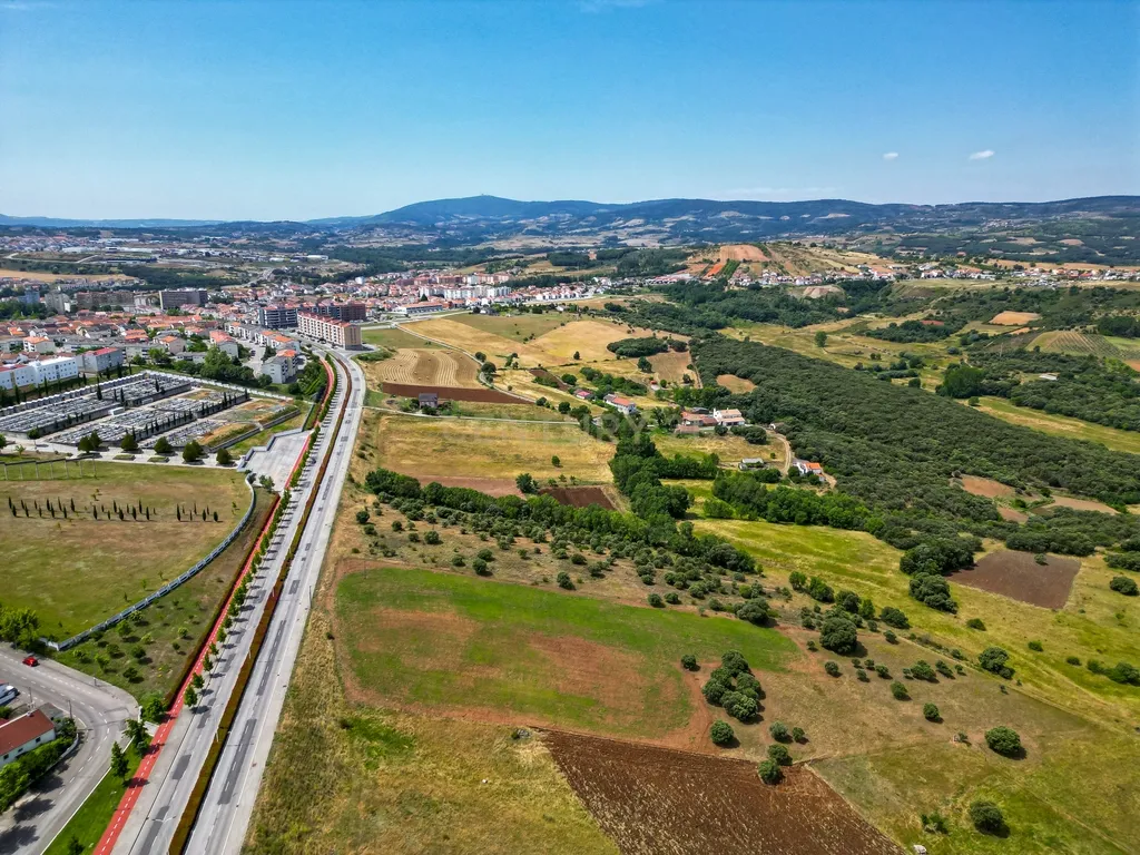 Terreno excepcional em Bragança - HABITAÇÃO PLURIFAMILIAR - Image 13