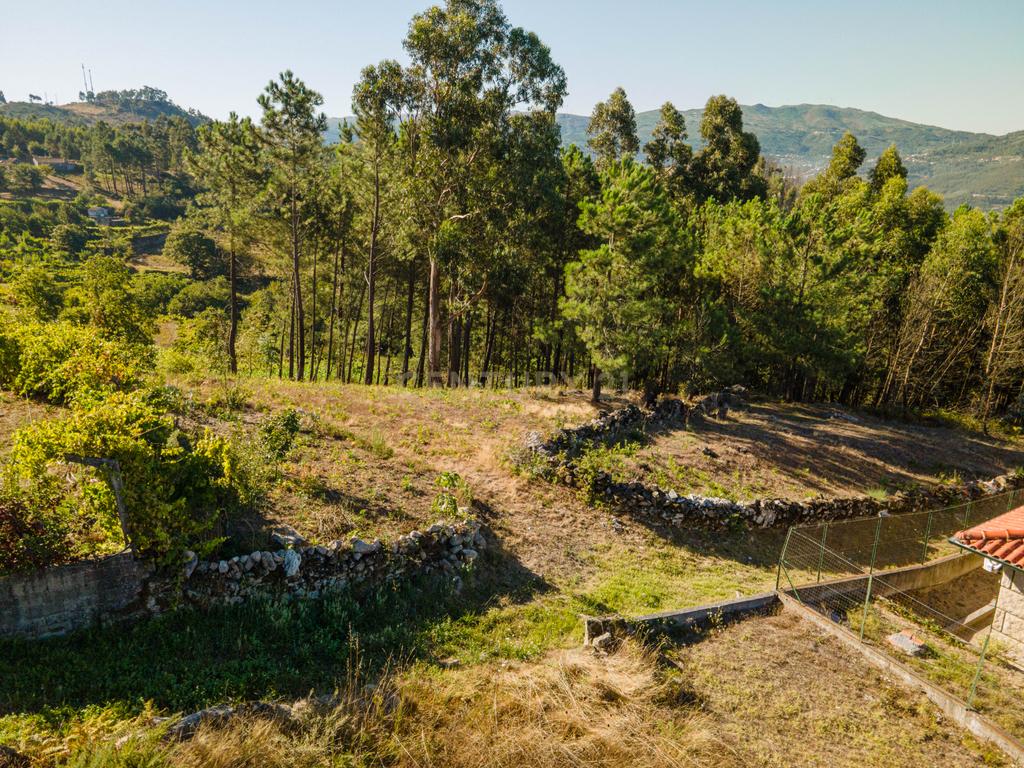 Terreno Rustico em zona de construção - Image 5