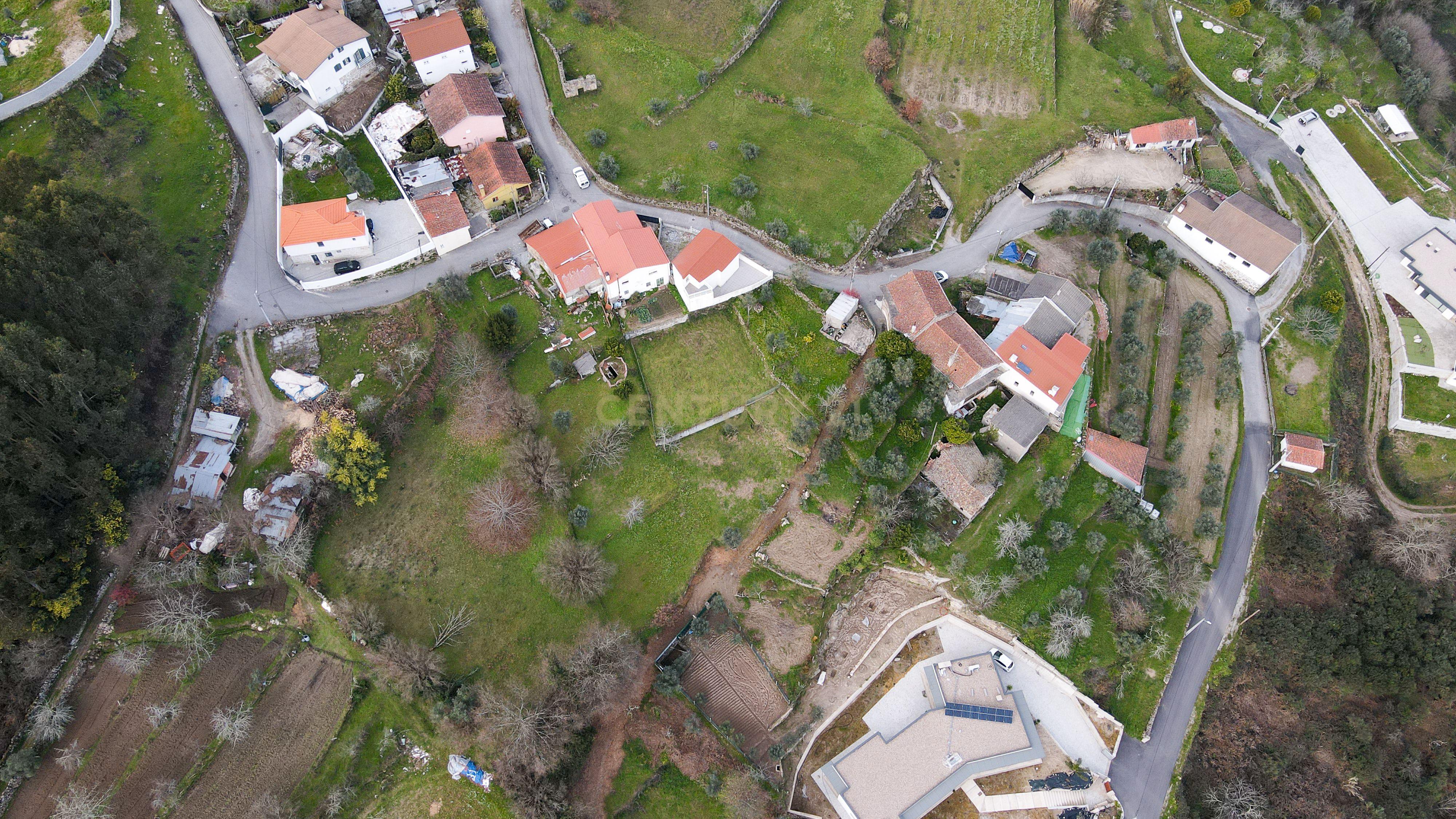 Quintinha com casa em pedra, Fragosela de Cima - Viseu - Image 13