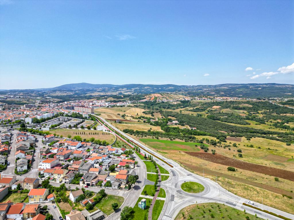 Terreno excepcional em Bragança - HABITAÇÃO PLURIFAMILIAR - Image 7