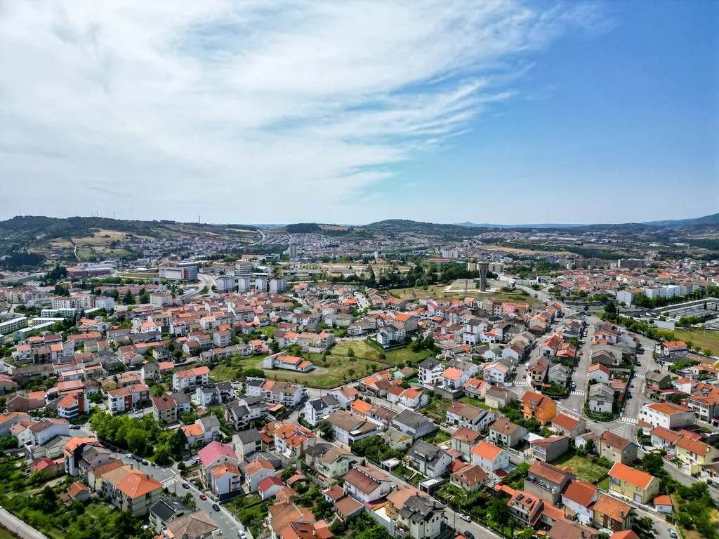 Terreno excepcional em Bragança - HABITAÇÃO PLURIFAMILIAR - Image 18