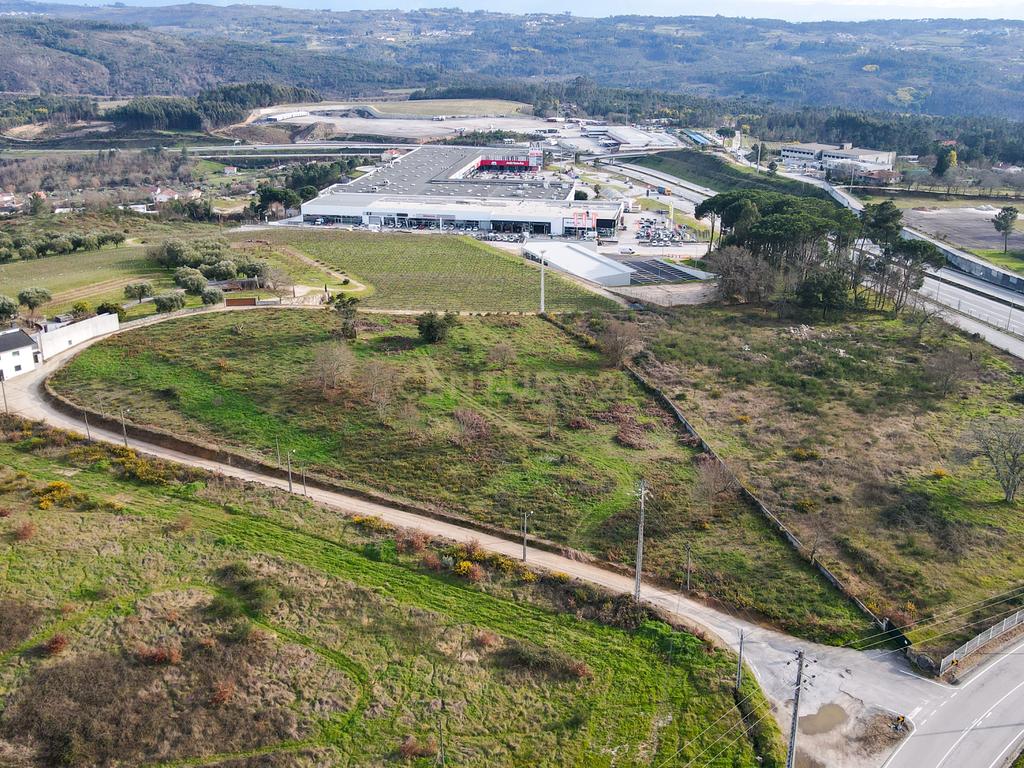 Terreno de construção para atividades económicas - Image 2
