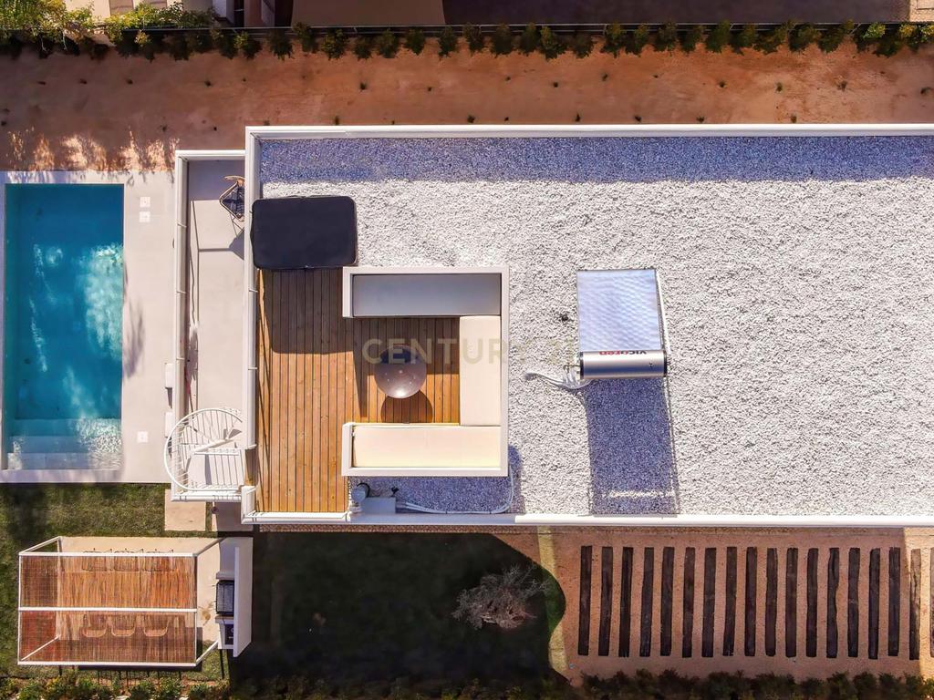 Nova construção De Moradias Independentes T3 Em Santa Bárbara De Nexe - Image 35
