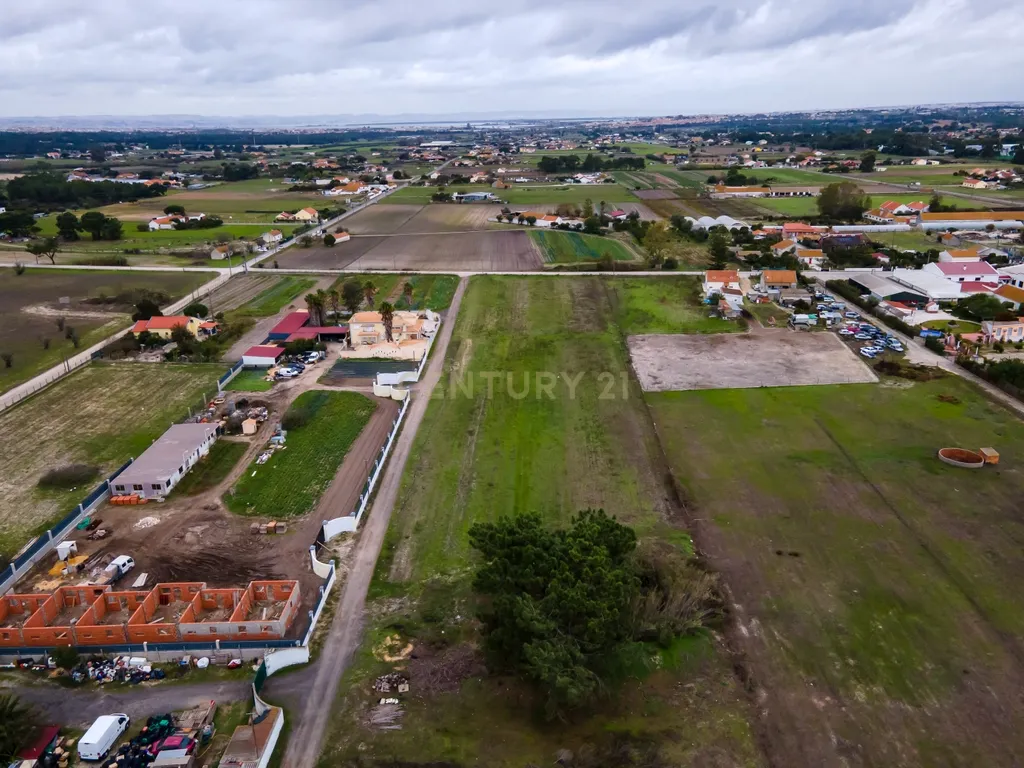 Lote de Terreno Rustico | 15.200m2 | Quinta do Anjo - Image 1
