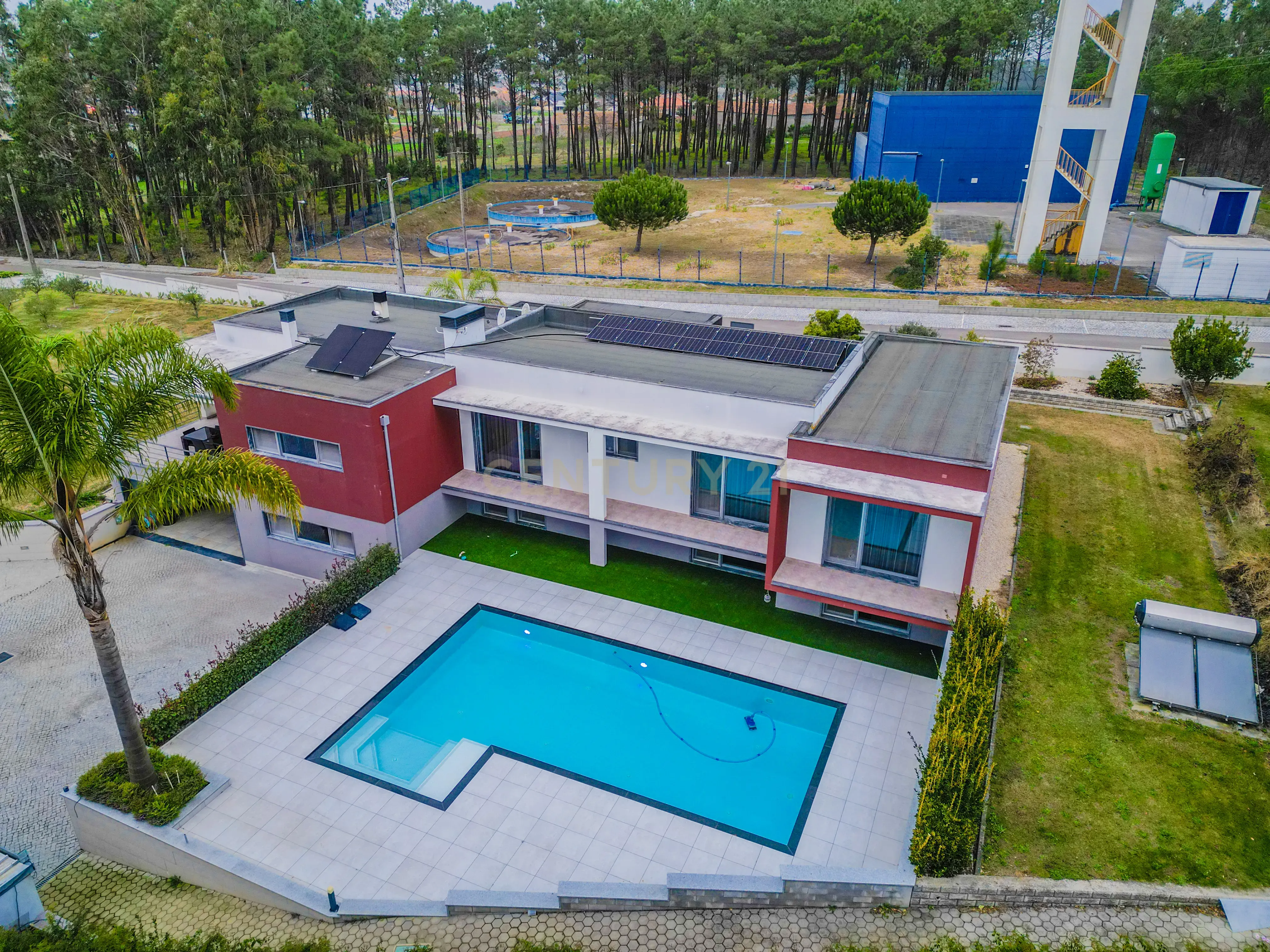 Moradia T4 de luxo - Carriço, Pombal - Image 2