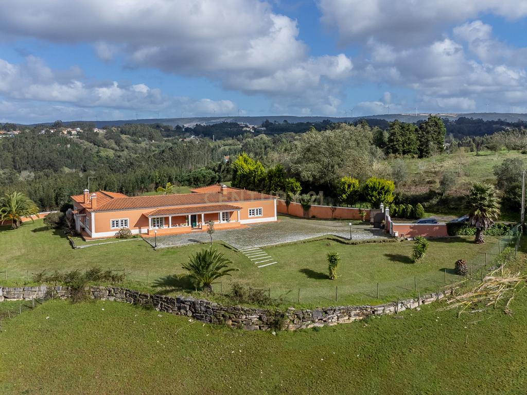 MORADIA TÉRREA DE LUXO - Caldas da Rainha - Image 70