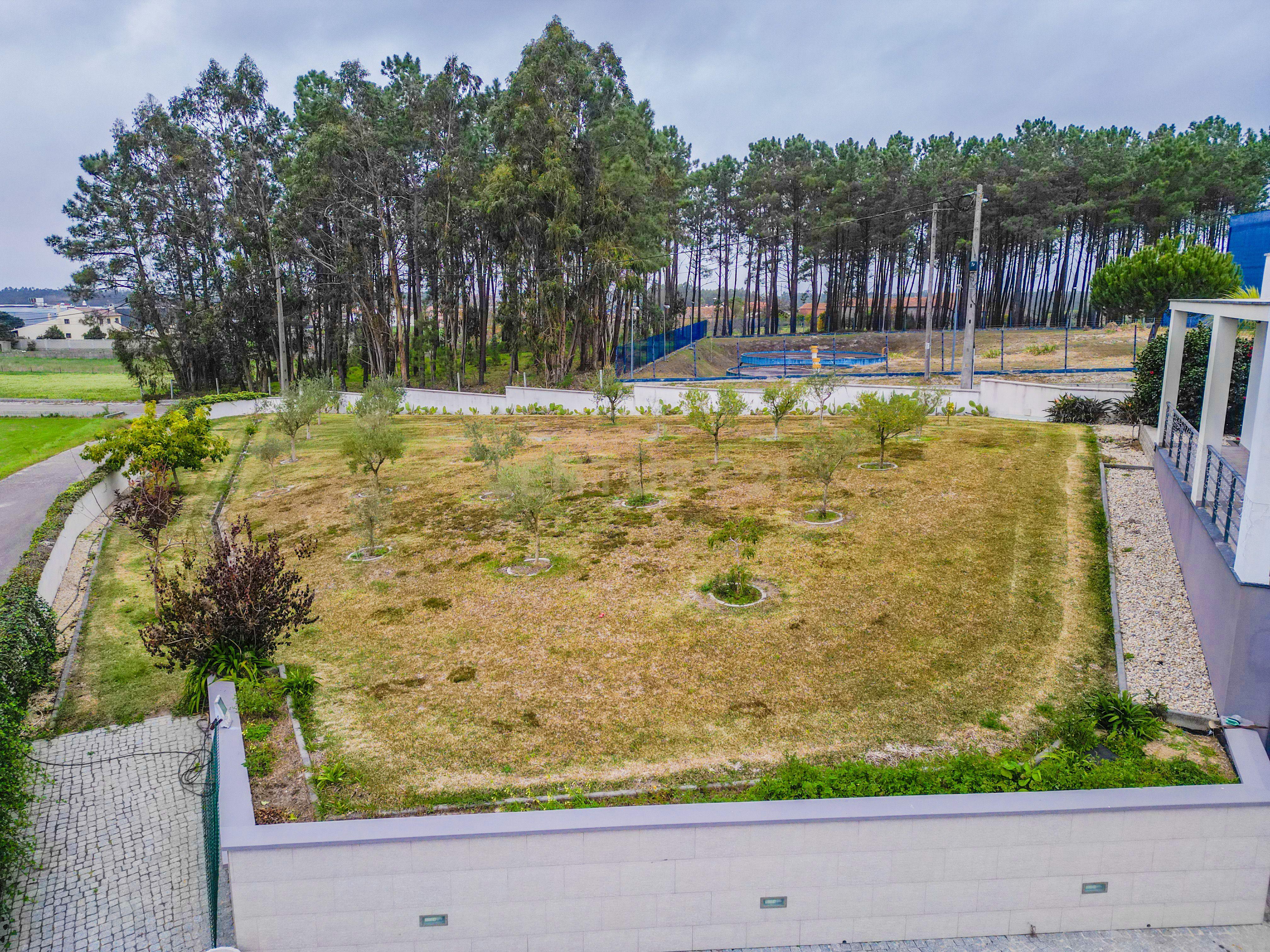 Moradia T4 de luxo - Carriço, Pombal - Image 14
