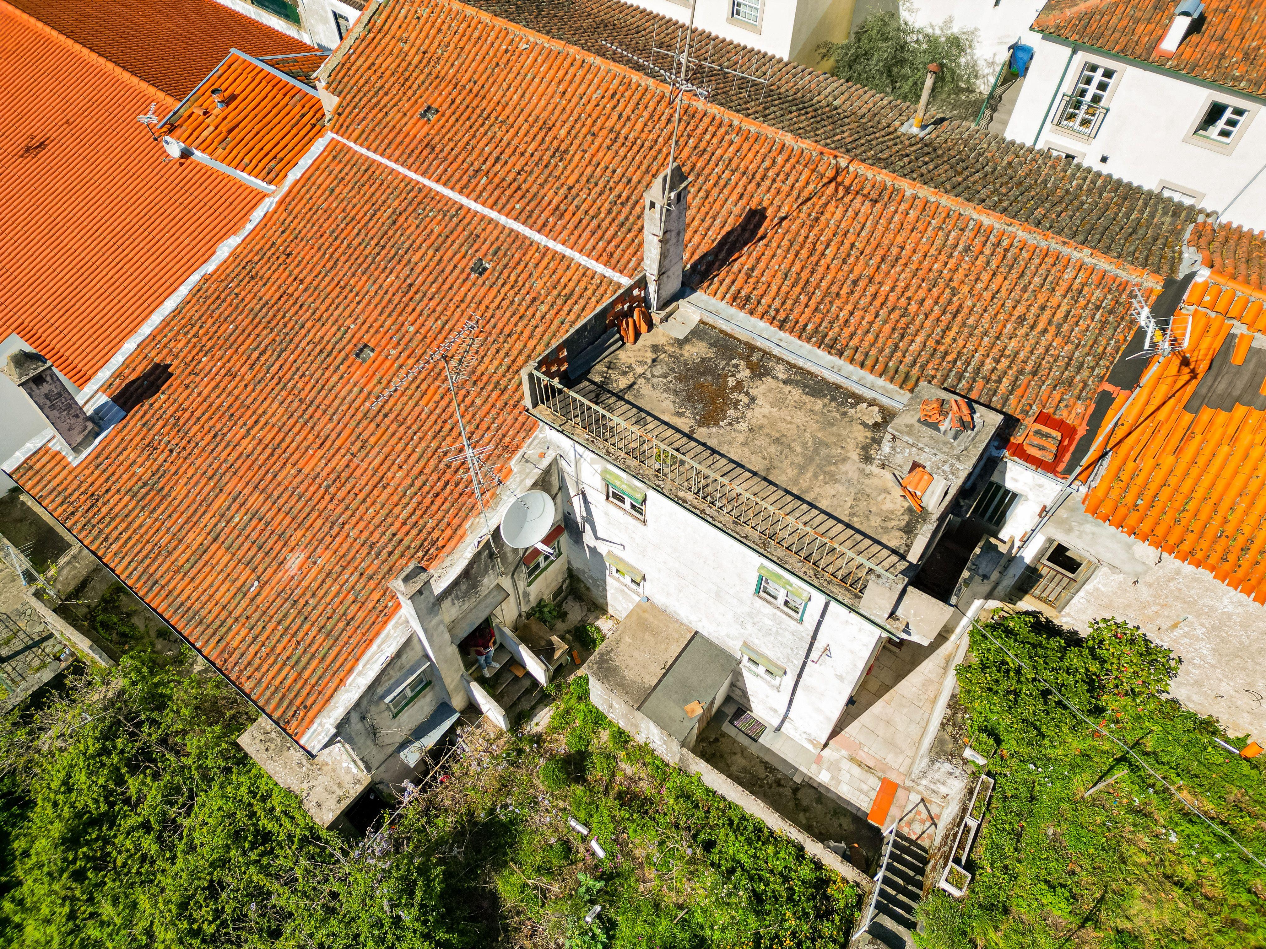 Prédio na Zona Histórica de Bragança - Image 43