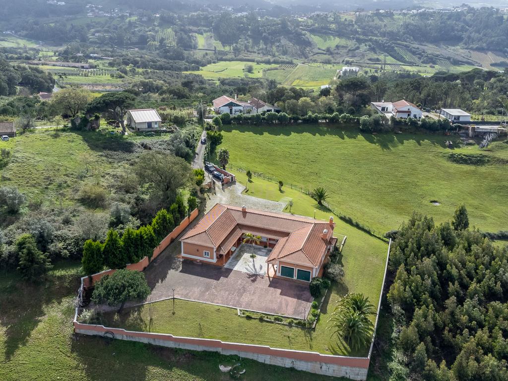 MORADIA TÉRREA DE LUXO - Caldas da Rainha - Image 8
