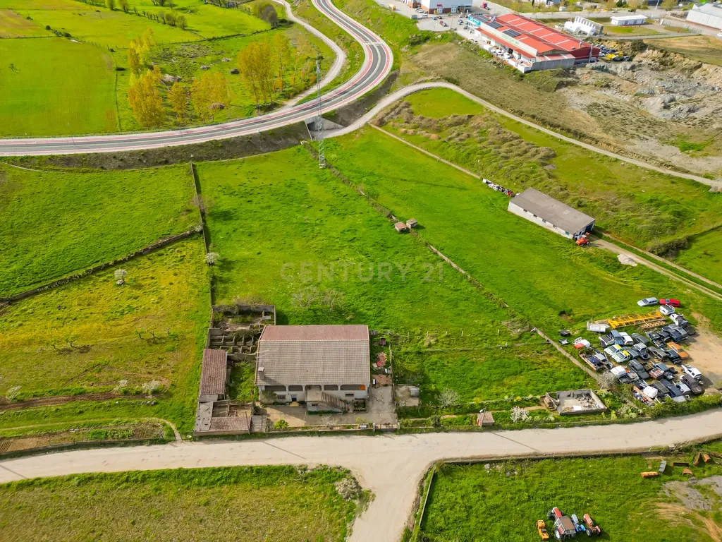 Moradia T5 para venda em Bragança - Image 15