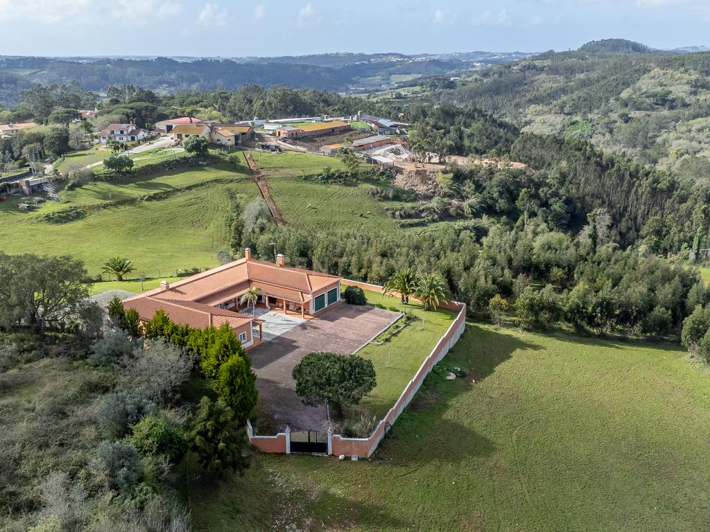 MORADIA TÉRREA DE LUXO - Caldas da Rainha - Image 69