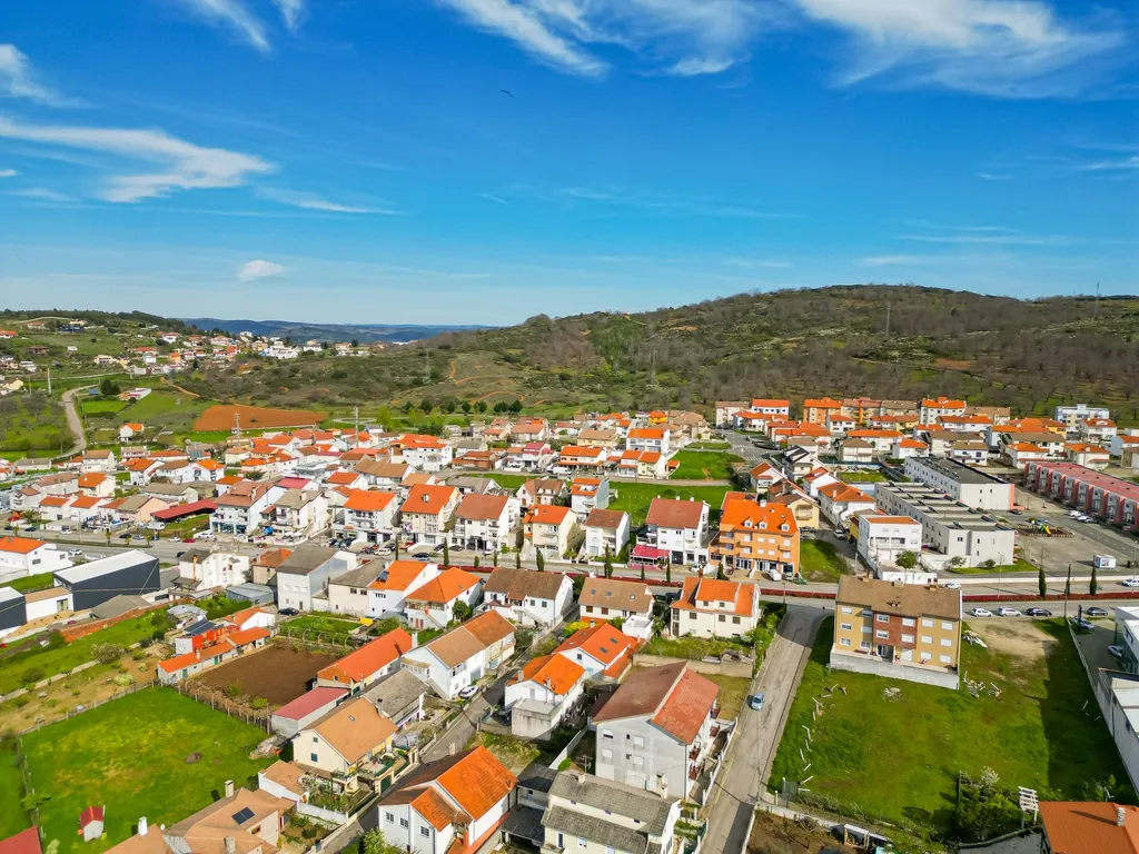 Moradia T5 para venda em Bragança - Image 8