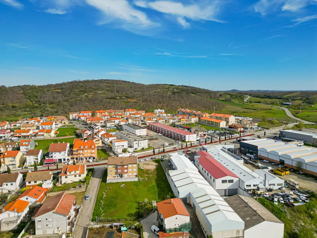 Moradia T5 para venda em Bragança - Image 9