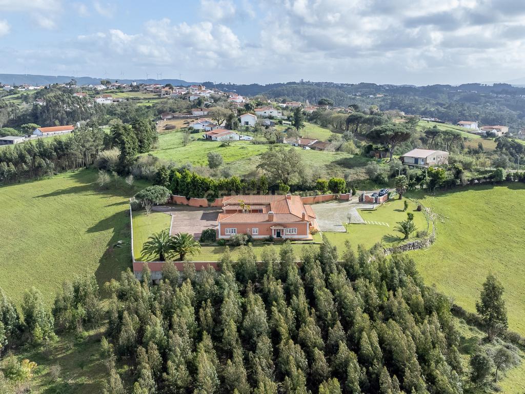 MORADIA TÉRREA DE LUXO - Caldas da Rainha - Image 5