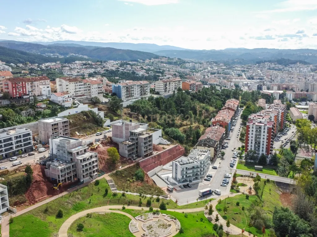 Apartamento T1, novo, em construção | Coimbra. - Image 9