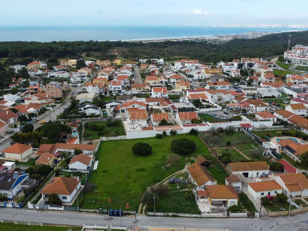 Terreno Urbano de 3.900 m², com moradia térrea sem licença – Charneca de Caparica - Image 14