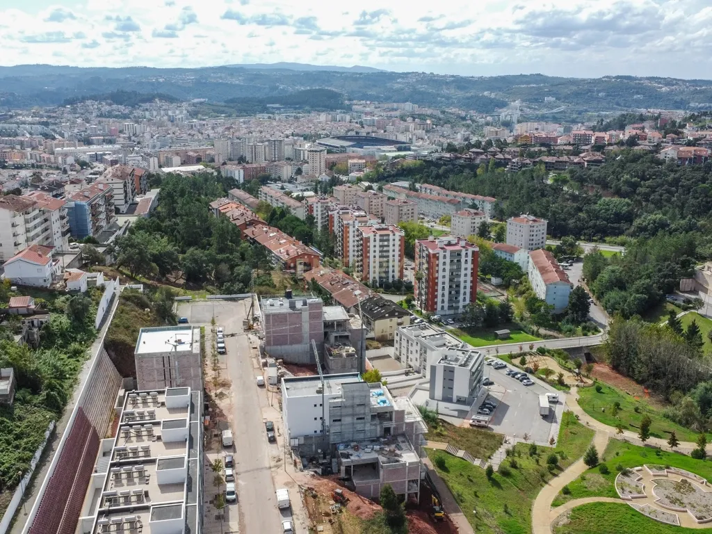 Apartamento T1, novo, em construção | Coimbra. - Image 5