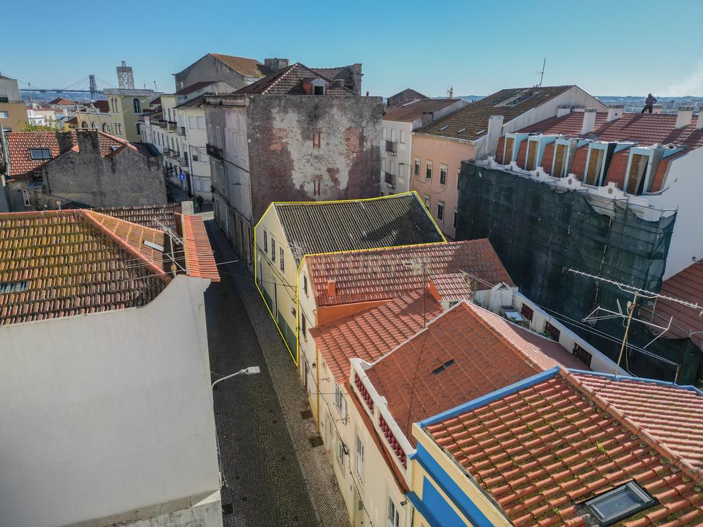 Figueira da Foz - Moradia T4 para investimento, no centro da cidade - Image 28