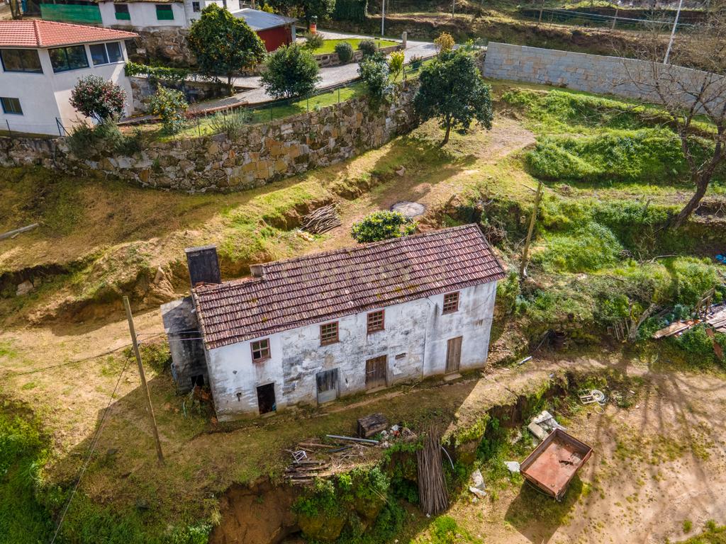 QUINTA COM MARGEM RIO DOURO - Image 29